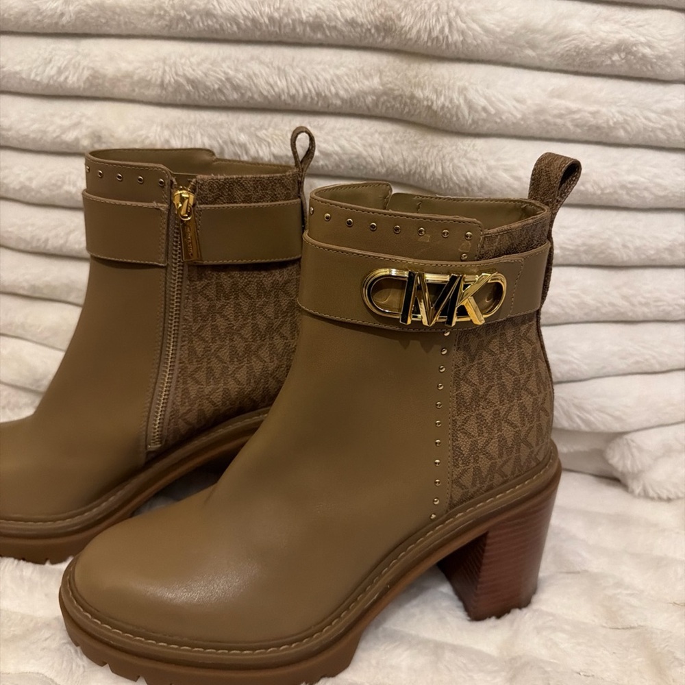 Michael Kors Tan MK Logo Strap Ankle Booties - Picture 9 of 12